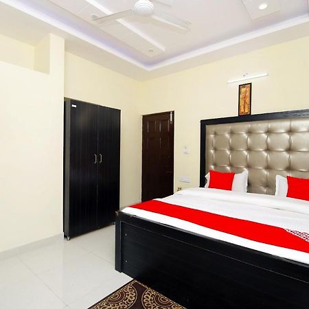Oyo 8670 Hotel Usha Palace Массури Экстерьер фото