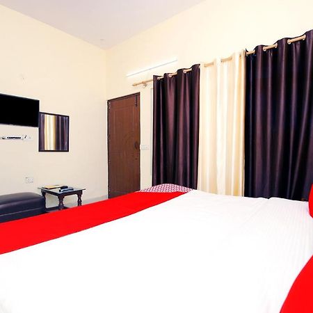 Oyo 8670 Hotel Usha Palace Массури Экстерьер фото